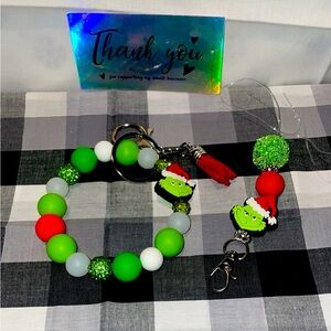 Grinch keychain wristlet & matching car freshie hanger